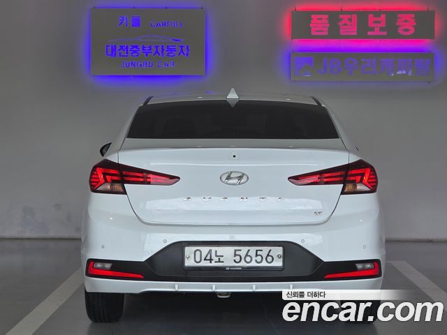Hyundai AVANTE 1.6 Smart — пробег 176 512 км — фото 2 из 5