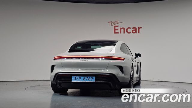 Porsche Taycan из Кореи Encar