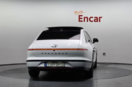 Hyundai Grandeur Calligraphy — пробег 102 372 км — фото 4 из 5