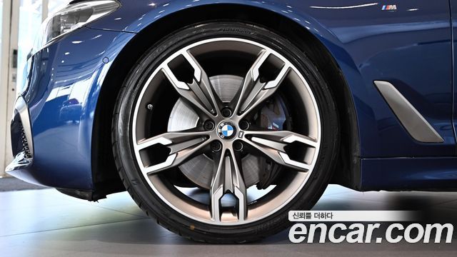BMW 5-Series M550d xDrive — пробег 75 287 км — фото 5 из 5