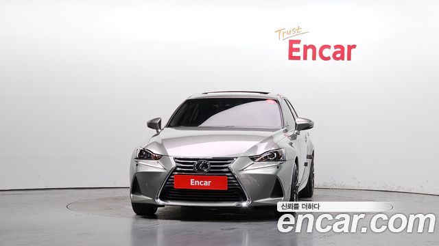 Lexus IS Supreme — пробег 36 556 км — фото 3 из 5