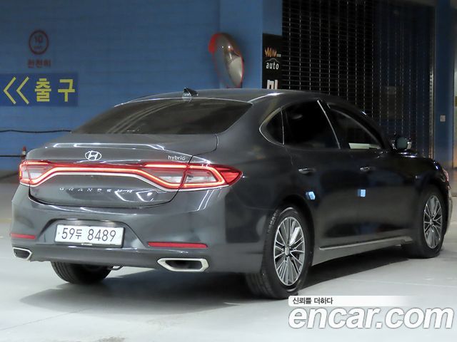 Hyundai Grandeur Premium — пробег 131 950 км — фото 4 из 5