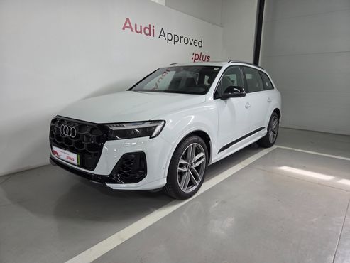 Audi Q7 55 TFSI Quattro Premium — пробег 890 км — фото 1 из 5