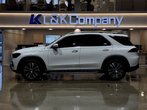 Mercedes-Benz GLE-Class GLE350 4MATIC — пробег 18 км — фото 3 из 5