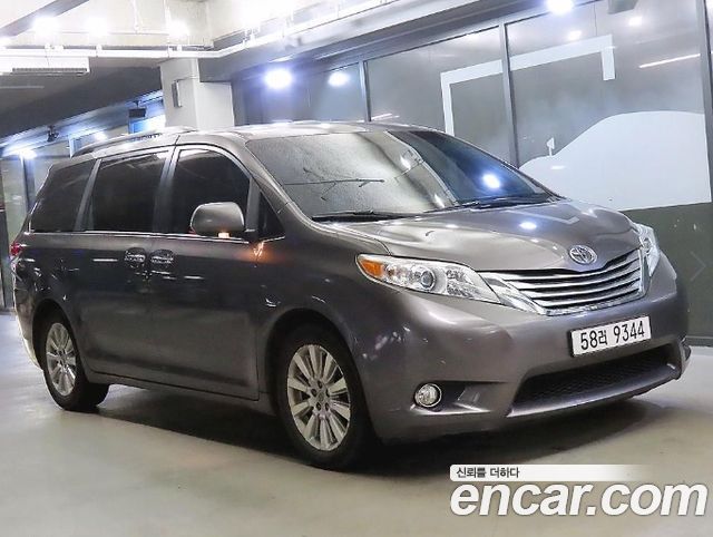 Toyota Sienna из Кореи Encar