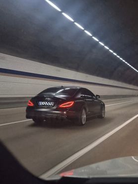 Mercedes-Benz CLS-Class CLS63 AMG — пробег 140 000 км — фото 2 из 5
