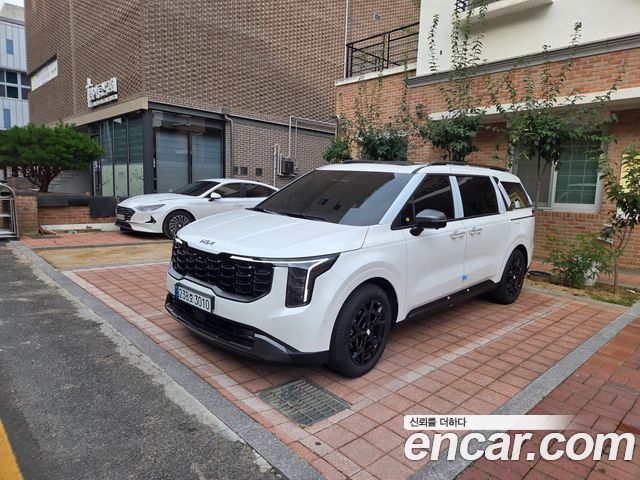 Kia Carnival Hev 9 Seater X Line — пробег 185 км — фото 1 из 5