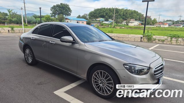 Mercedes-Benz E-Class E220d 4MATIC Exclusive — пробег 55 897 км — фото 1 из 5