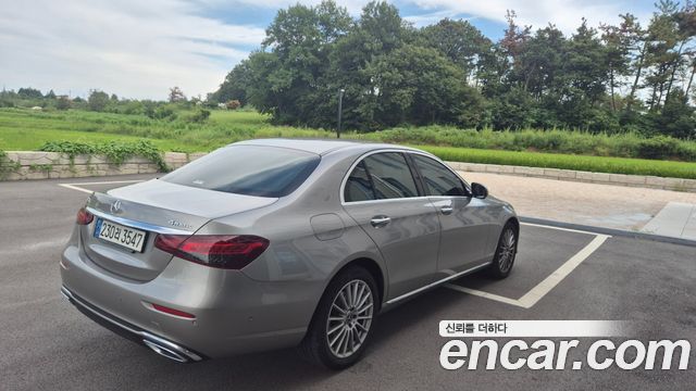 Mercedes-Benz E-Class E220d 4MATIC Exclusive — пробег 55 897 км — фото 2 из 5