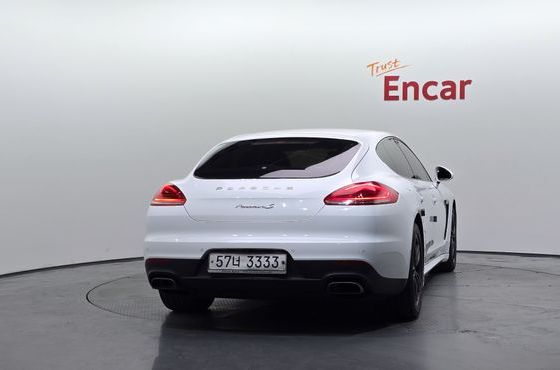 Porsche Panamera 3.0 Diesel 970 — пробег 166 258 км — фото 4 из 5