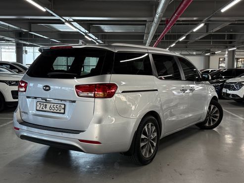 Kia Carnival 11-seater Prestige — пробег 235 945 км — фото 5 из 5