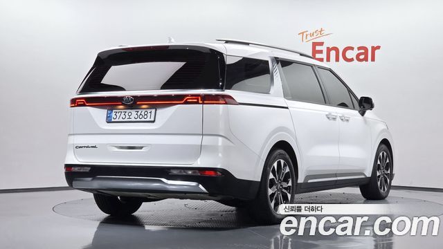 Kia Carnival из Кореи Encar