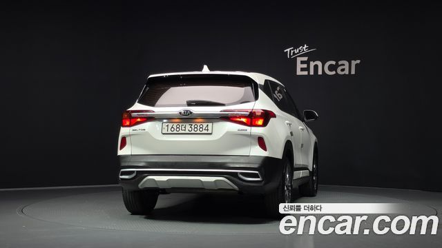 Kia Seltos из Кореи Encar