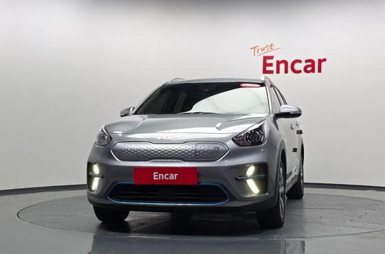 Kia Niro Prestige — пробег 91 232 км — фото 3 из 5