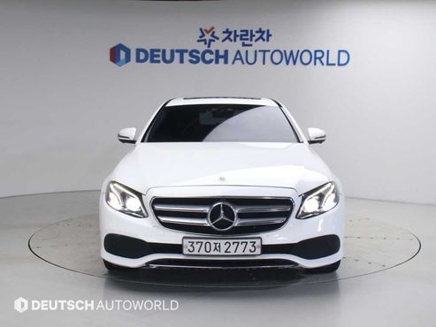 Mercedes-Benz E-Class E300 4MATIC Avnatgarde — пробег 106 751 км — фото 3 из 5