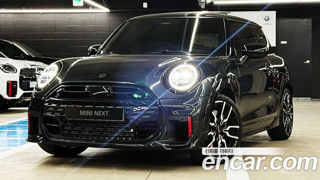 Mini Cooper JCW — пробег 10 206 км — фото 1 из 5