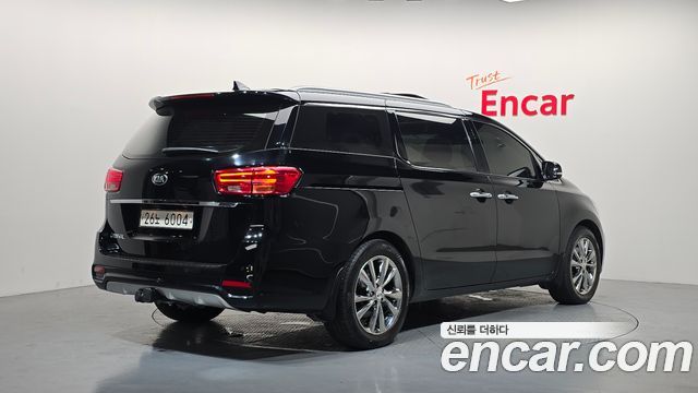 Kia Carnival из Кореи Encar