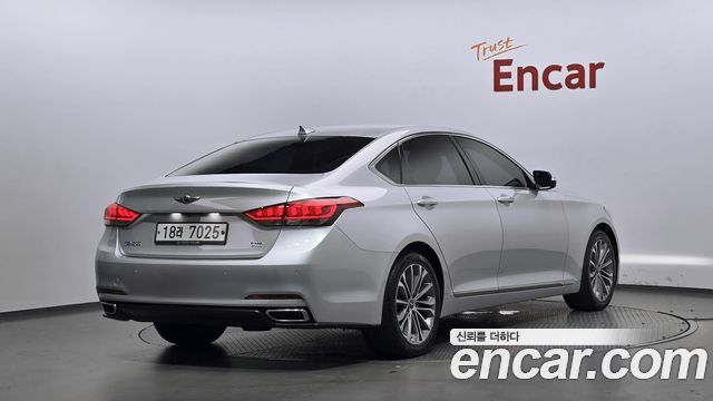 Hyundai Genesis из Кореи Encar