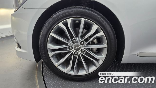 Hyundai Genesis из Кореи Encar