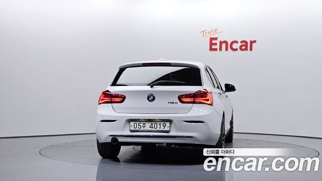 BMW 1-Series 118d Sport 5Door — пробег 40 469 км — фото 4 из 5