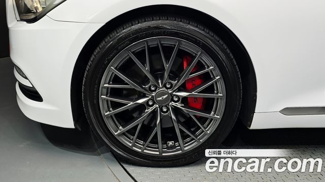 Hyundai Genesis из Кореи Encar