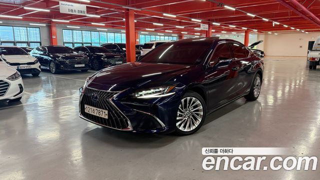 Lexus ES Executive — пробег 6 554 км — фото 2 из 5