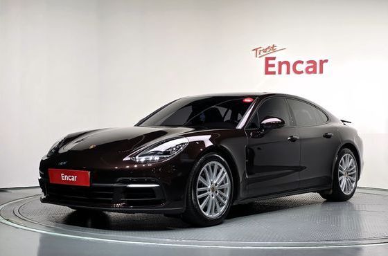 Porsche Panamera 3.0 AWD — пробег 62 166 км — фото 1 из 5