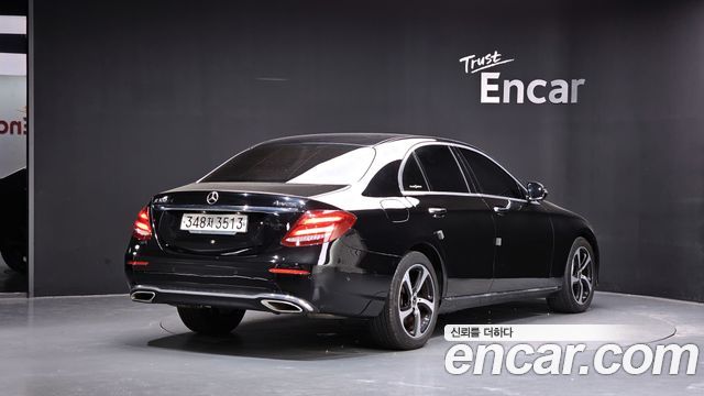 Mercedes-Benz E-Class E300 4MATIC Avnatgarde — пробег 102 845 км — фото 2 из 5