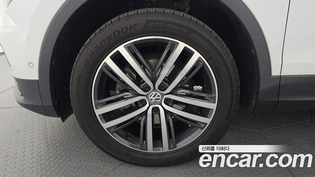 Volkswagen Tiguan 2.0 TDI Prestige — пробег 82 693 км — фото 5 из 5