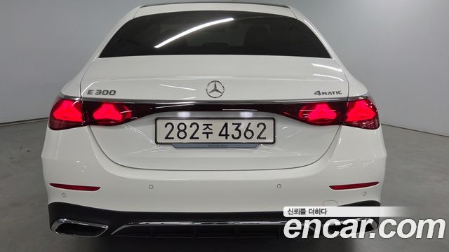 Mercedes-Benz E-Class E300 4MATIC AMG Line — пробег 3 069 км — фото 4 из 5