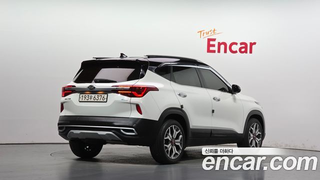Kia Seltos из Кореи Encar