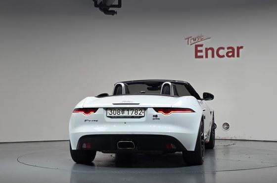 Jaguar F-TYPE P300 Convertible X152 — пробег 21 870 км — фото 4 из 5