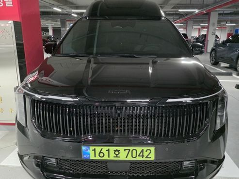 Kia Carnival HEV 9-Seater Hi-Limousine (Special vehicle) — пробег 21 083 км — фото 1 из 5