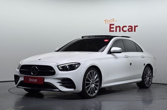 Mercedes-Benz E-Class E350 4MATIC AMG Line — пробег 80 982 км — фото 1 из 5