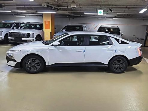 Hyundai AVANTE 2.0 Premium — пробег 5 км — фото 5 из 5