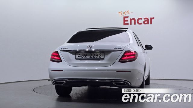 Mercedes-Benz E-Class из Кореи Encar