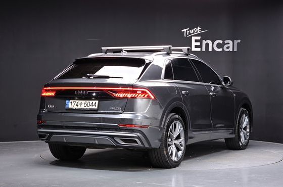 Audi Q8 50 TDI Quattro Premium — пробег 210 238 км — фото 2 из 5
