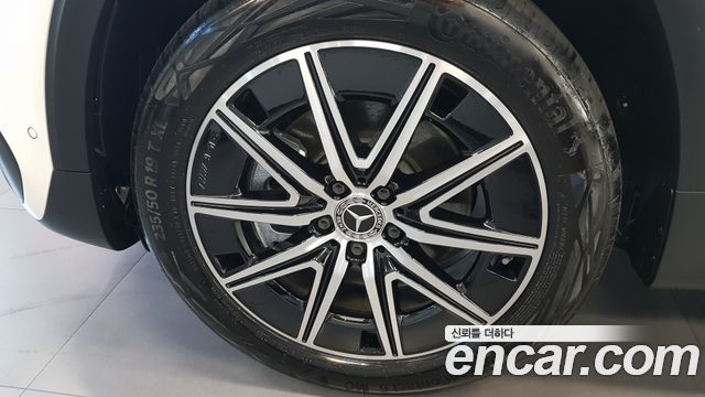 Mercedes-Benz EQB EQB300 4MATIC AMG Line — пробег 14 664 км — фото 5 из 5