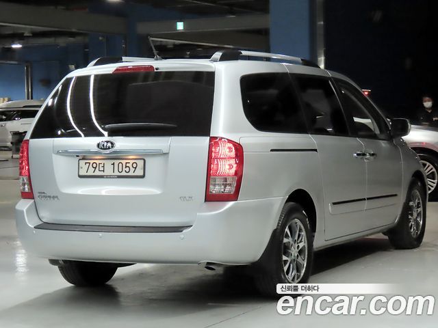 Kia Carnival Grand Carnival GLX Deluxe — пробег 132 759 км — фото 2 из 5