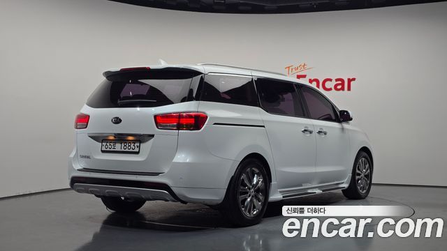 Kia Carnival из Кореи Encar