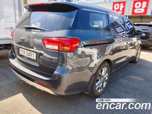 Kia Carnival 9-seater Prestige — пробег 411 019 км — фото 5 из 5