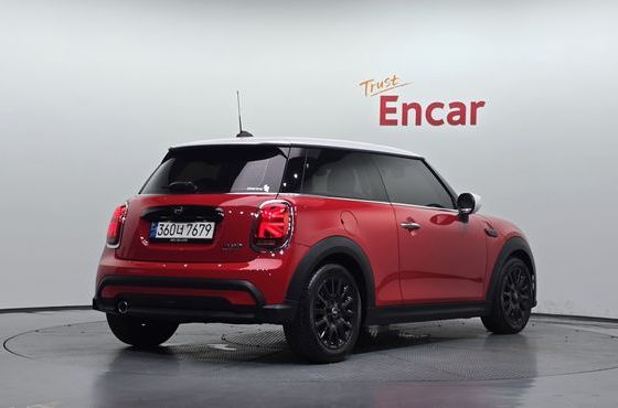 Mini Cooper Classic Third Generation — пробег 8 125 км — фото 2 из 5