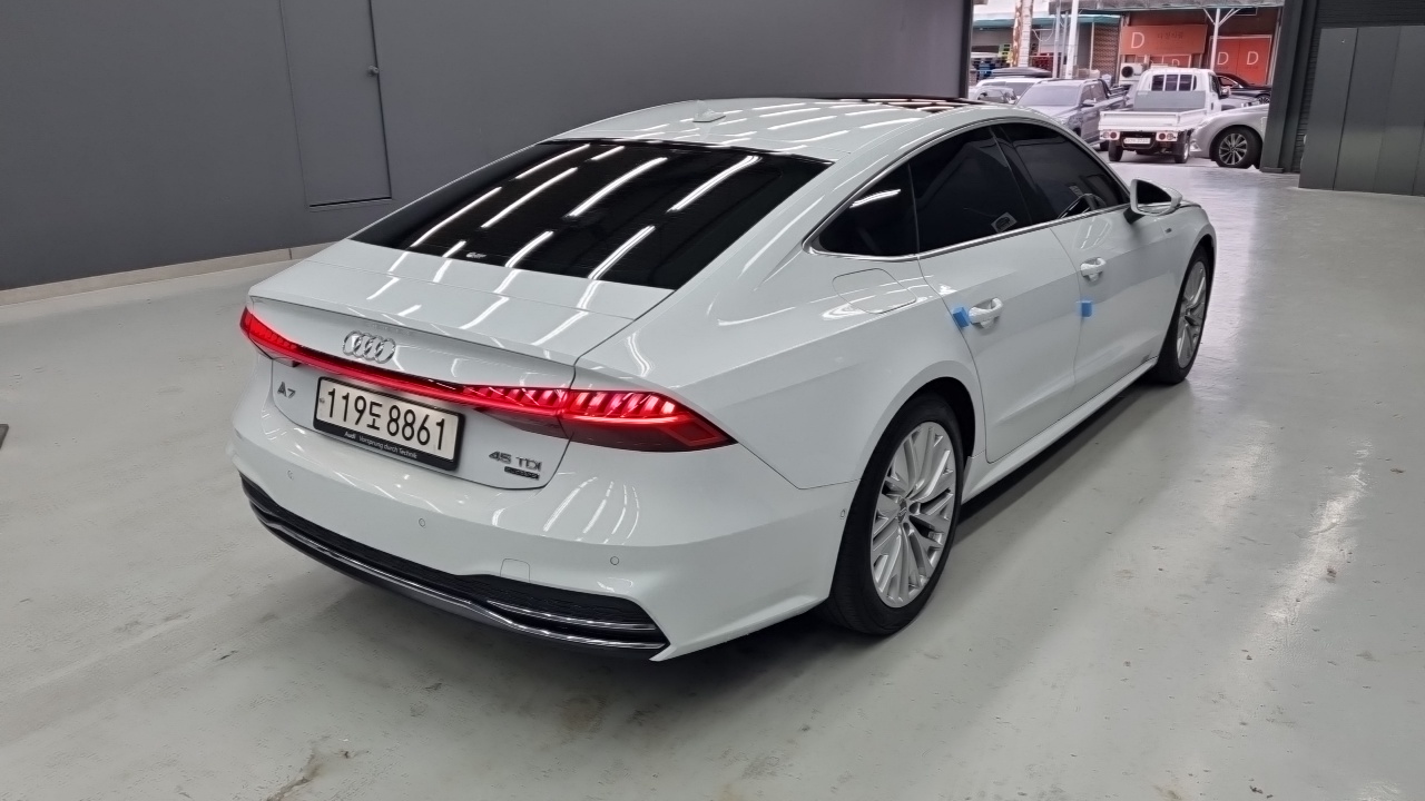 Audi A7 45 TDI Quattro Premium — пробег 117 544 км — фото 2 из 5
