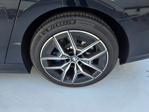 BMW 5-Series 523d xDrive M Sport — пробег 4 001 км — фото 5 из 5