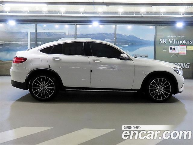 Mercedes-Benz GLC-Class GLC300 4MATIC AMG Line Coupe — пробег 123 631 км — фото 3 из 5