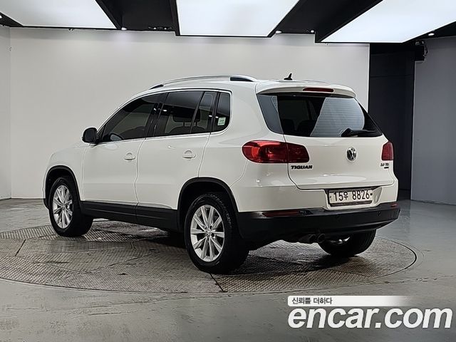 Volkswagen Tiguan 2.0 TDI Comfort 5N — пробег 141 000 км — фото 3 из 5