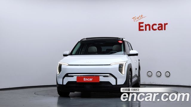 Kia EV3 Long Range 2WD Earth — пробег 62 559 км — фото 3 из 5