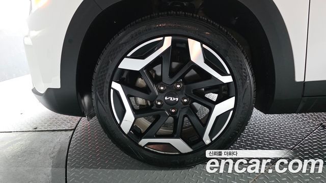 Kia Seltos из Кореи Encar