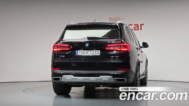 BMW X5 xDrive 40i xLine — пробег 77 583 км — фото 4 из 5