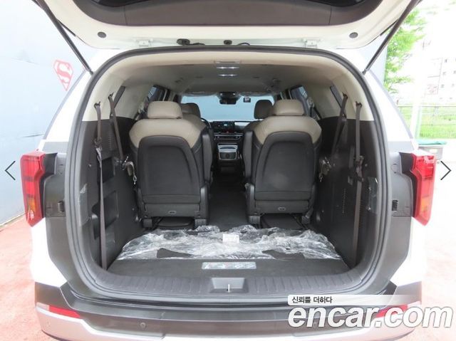 Kia Carnival Gasoline 9-Seater Prestige — пробег 25 103 км — фото 5 из 5